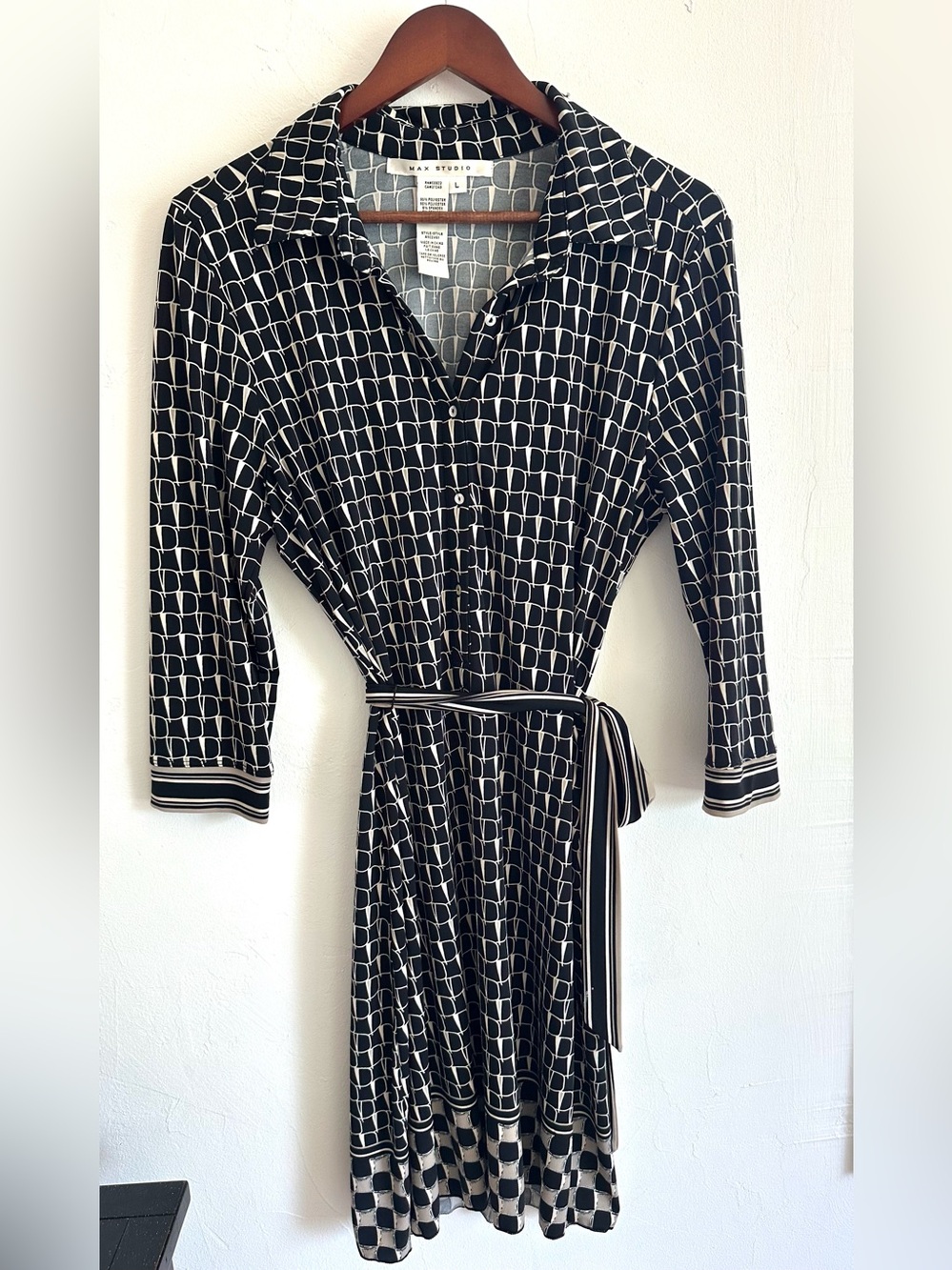 Max Studio Black and Cream Geometric Shirt Dress with Striped Waist Tie